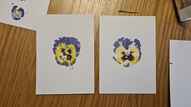 Bloemenstampen met viooltjes