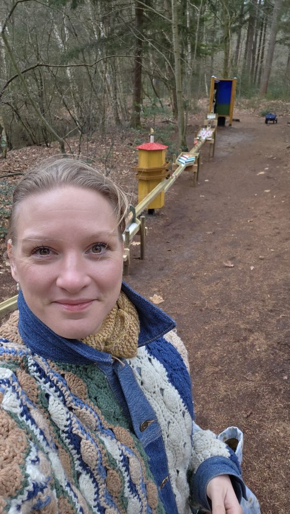 Knikkerbaan in het bos van Vroomshoop, Overijssel - Met Zonder Jas